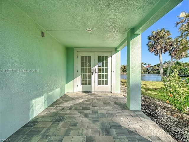27520 Big Bend Rd, Bonita Springs, FL 34134