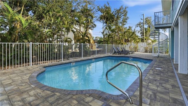 165 Connecticut ST, Fort Myers Beach, FL 33931