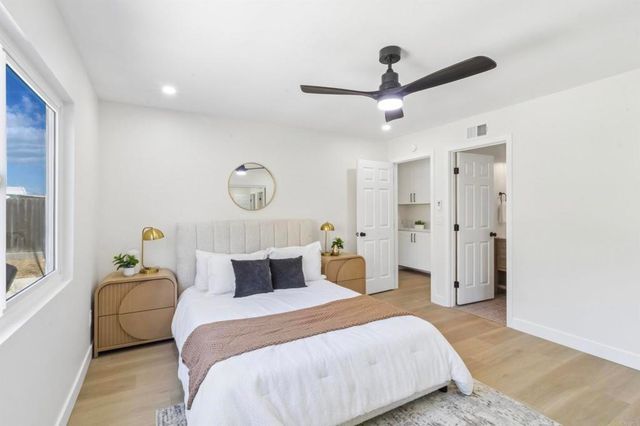 2415 Bali Cove, San Diego, CA 92139
