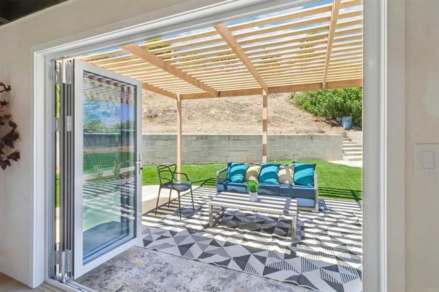 2415 Bali Cove, San Diego, CA 92139