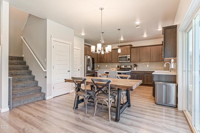 16504 Pine Creek Drive, La Pine, OR 97739