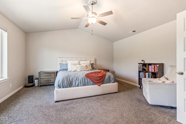 16504 Pine Creek Drive, La Pine, OR 97739