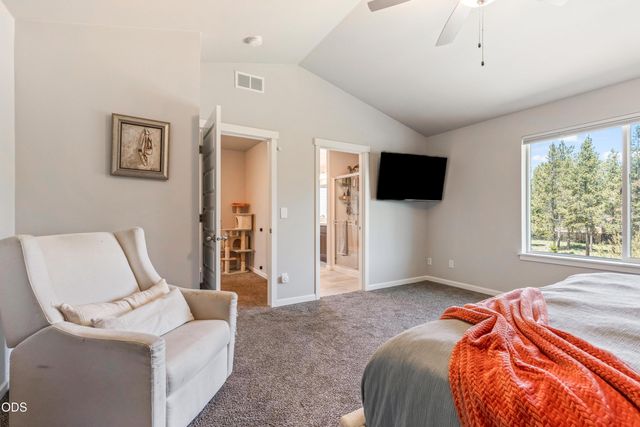 16504 Pine Creek Drive, La Pine, OR 97739