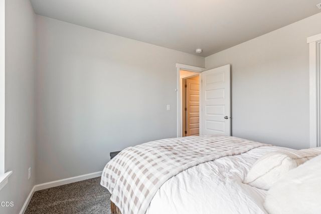 16504 Pine Creek Drive, La Pine, OR 97739
