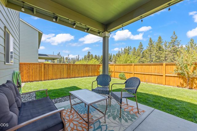 16504 Pine Creek Drive, La Pine, OR 97739