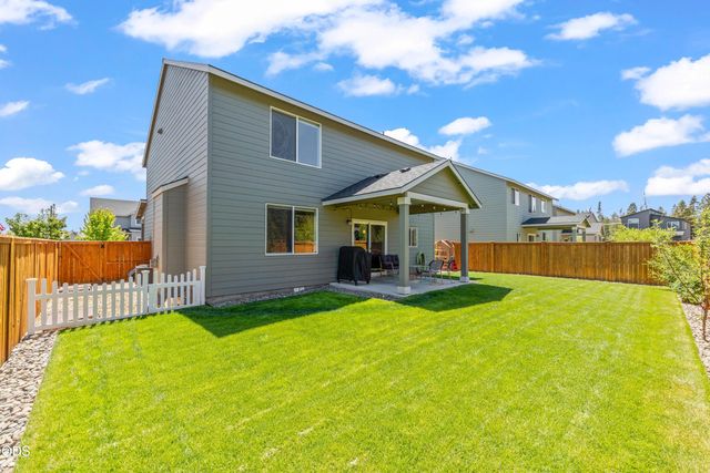 16504 Pine Creek Drive, La Pine, OR 97739