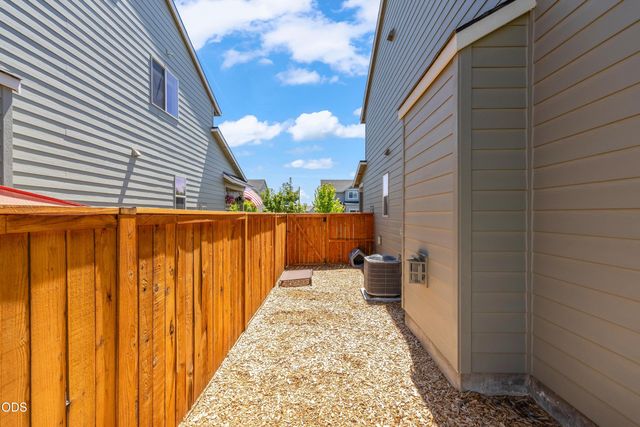 16504 Pine Creek Drive, La Pine, OR 97739