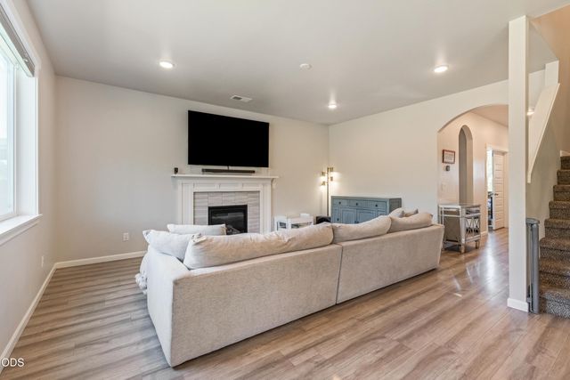 16504 Pine Creek Drive, La Pine, OR 97739
