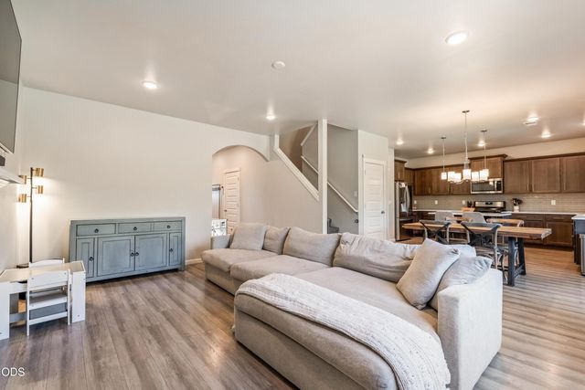 16504 Pine Creek Drive, La Pine, OR 97739