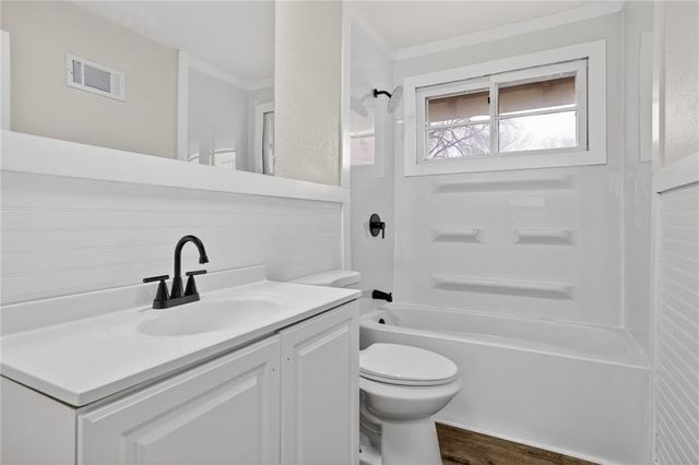 421 Limit Street, Leavenworth, KS 66048