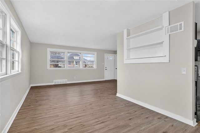 421 Limit Street, Leavenworth, KS 66048