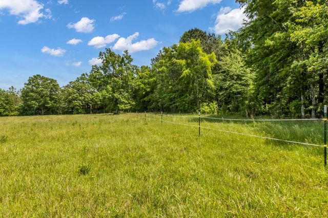200 Swann Rd, Manchester, TN 37355