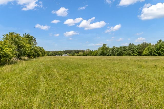 200 Swann Rd, Manchester, TN 37355