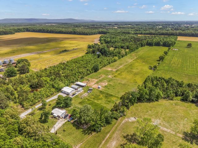 200 Swann Rd, Manchester, TN 37355
