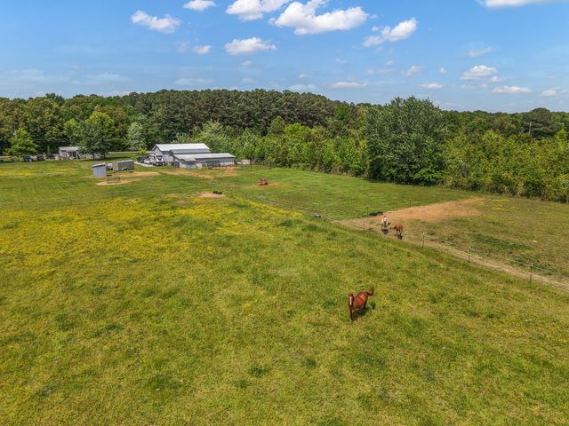 200 Swann Rd, Manchester, TN 37355