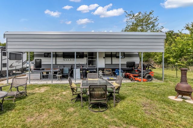 200 Swann Rd, Manchester, TN 37355