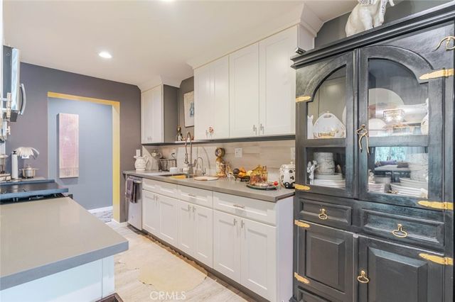10254 Floralita Avenue, Sunland, CA 91040