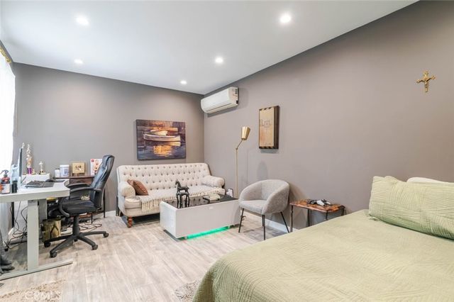 10254 Floralita Avenue, Sunland, CA 91040