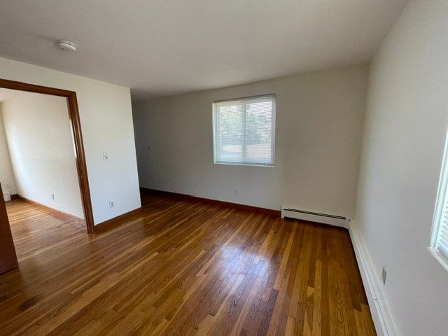 80 Sea St 3, Weymouth, MA 02191