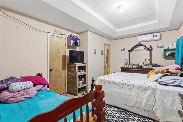 6625 Valero Lane, Edinburg, TX 78542