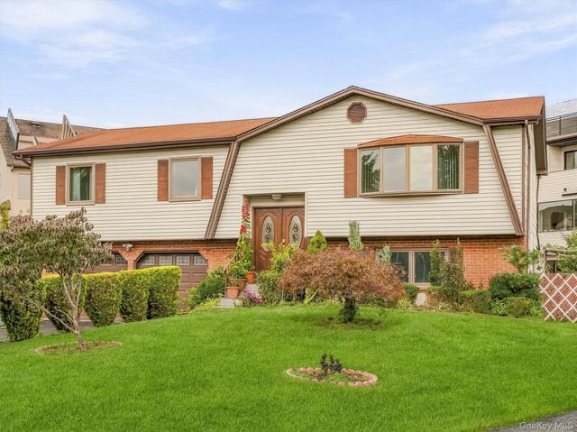 8 Carl Court, Spring Valley, NY 10977