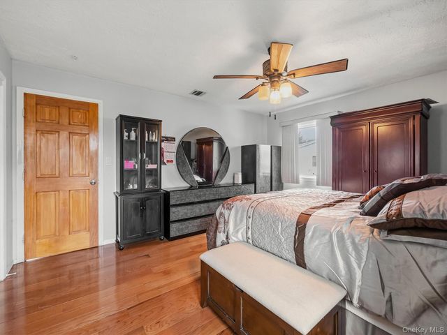 8 Carl Court, Spring Valley, NY 10977