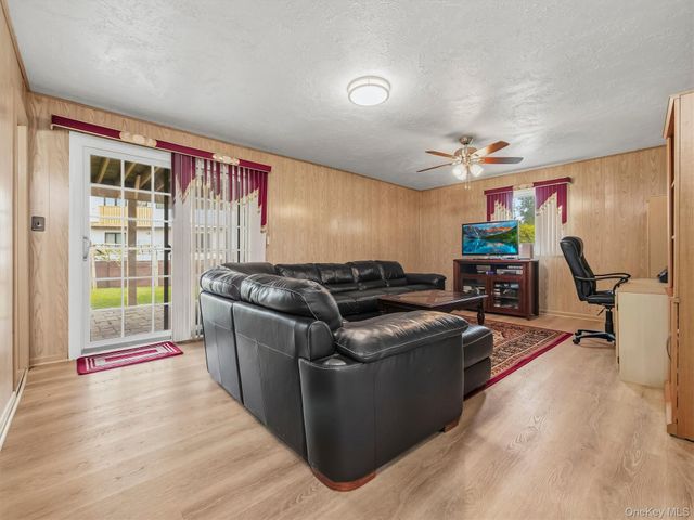 8 Carl Court, Spring Valley, NY 10977