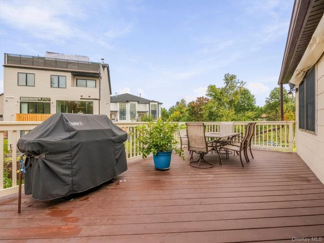 8 Carl Court, Spring Valley, NY 10977