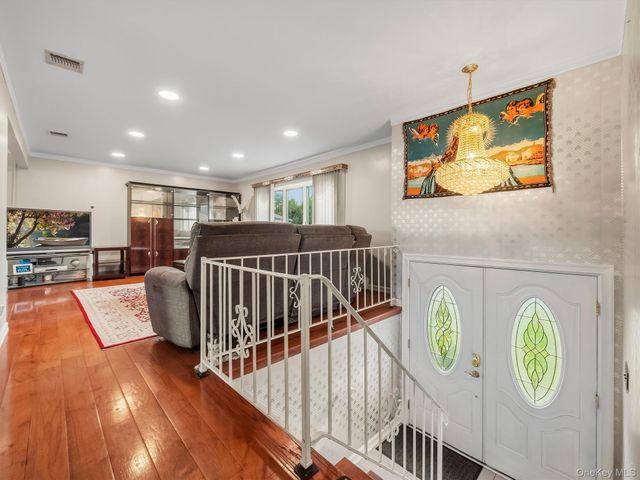 8 Carl Court, Spring Valley, NY 10977