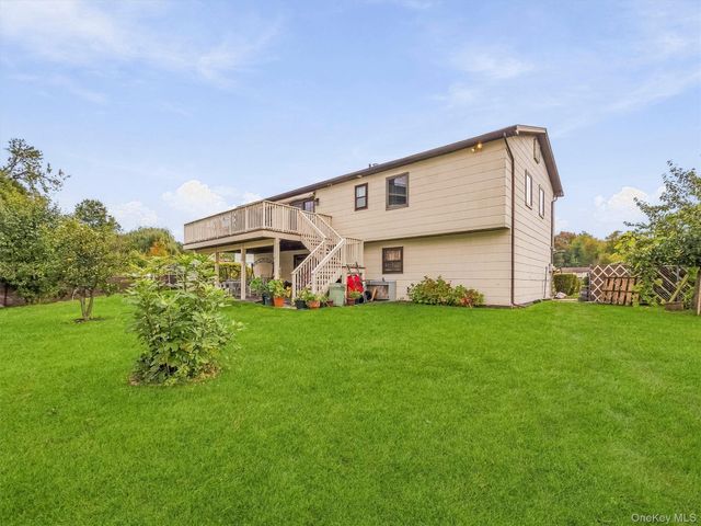 8 Carl Court, Spring Valley, NY 10977