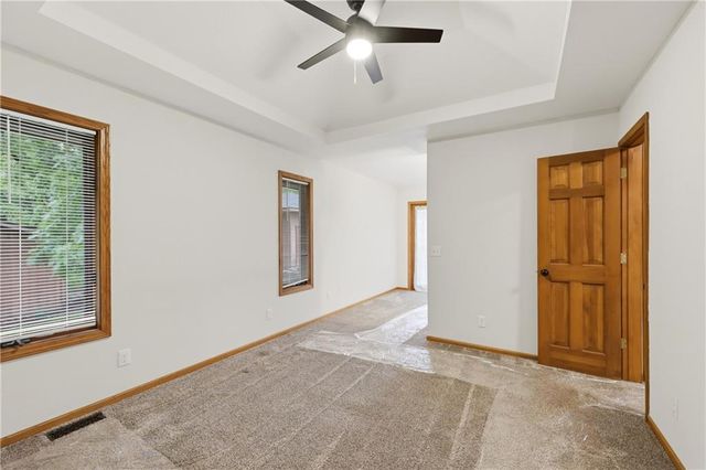 875 Kendall Road, Peculiar, MO 64078