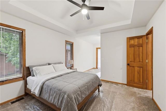 875 Kendall Road, Peculiar, MO 64078