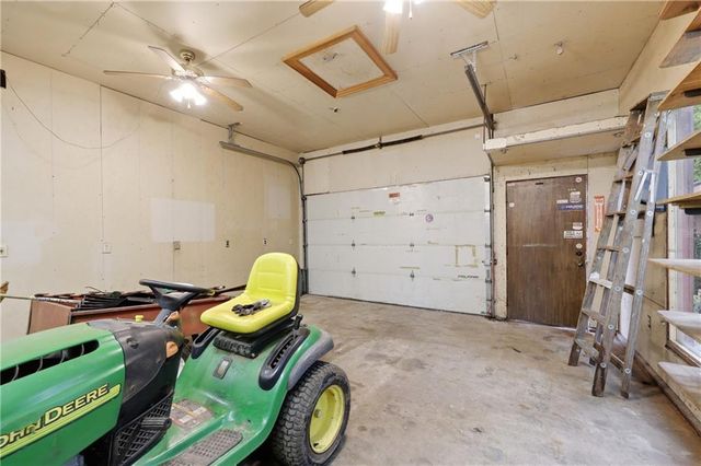 875 Kendall Road, Peculiar, MO 64078