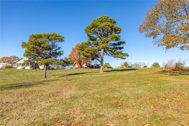 2277 County Road 507, Berryville, AR 72616
