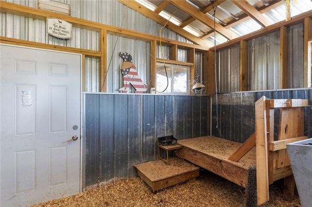 2277 County Road 507, Berryville, AR 72616