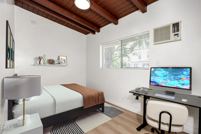 3620 S Budlong Avenue, Los Angeles, CA 90007