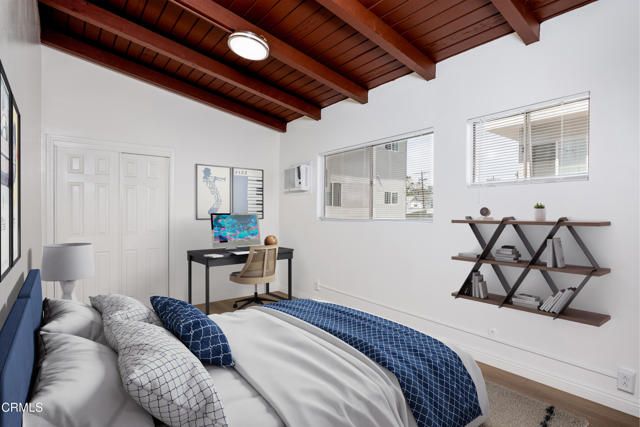 3620 S Budlong Avenue, Los Angeles, CA 90007