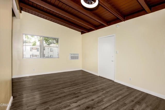 3620 S Budlong Avenue, Los Angeles, CA 90007