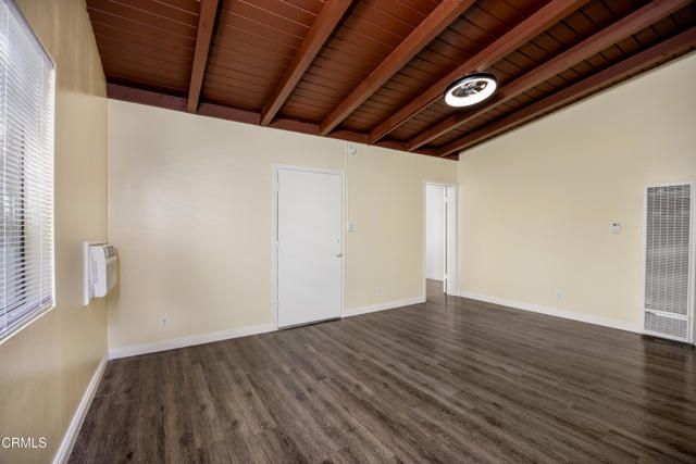 3620 S Budlong Avenue, Los Angeles, CA 90007