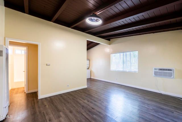 3620 S Budlong Avenue, Los Angeles, CA 90007