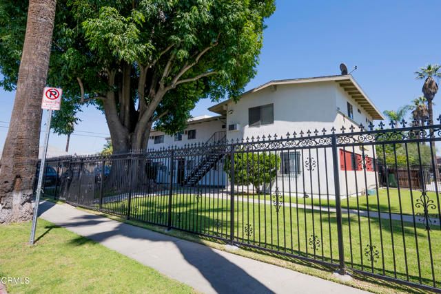 3620 S Budlong Avenue, Los Angeles, CA 90007
