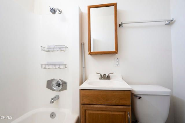 3620 S Budlong Avenue, Los Angeles, CA 90007