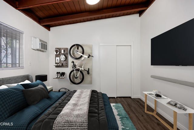 3620 S Budlong Avenue, Los Angeles, CA 90007