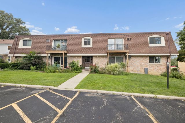 201 N President Street 3C, Wheaton, IL 60187