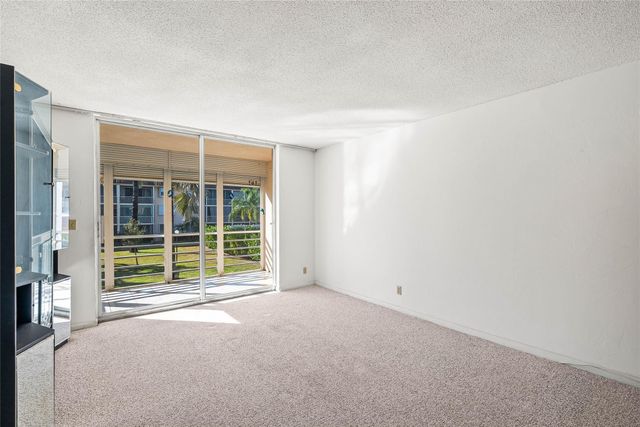 4500 N Federal Highway 245E, Lighthouse Point, FL 33064