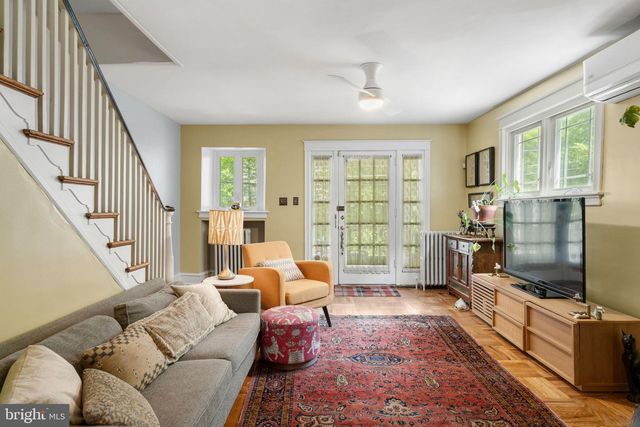 156 E ROUMFORT RD, Philadelphia, PA 19119