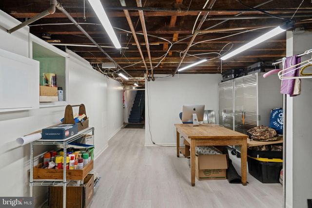 156 E ROUMFORT RD, Philadelphia, PA 19119