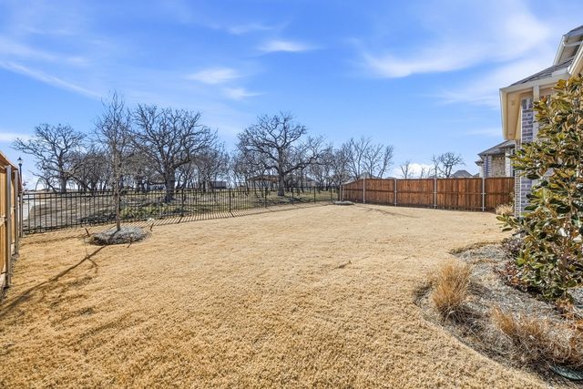9022 Wildberry Road, Oak Point, TX 75068