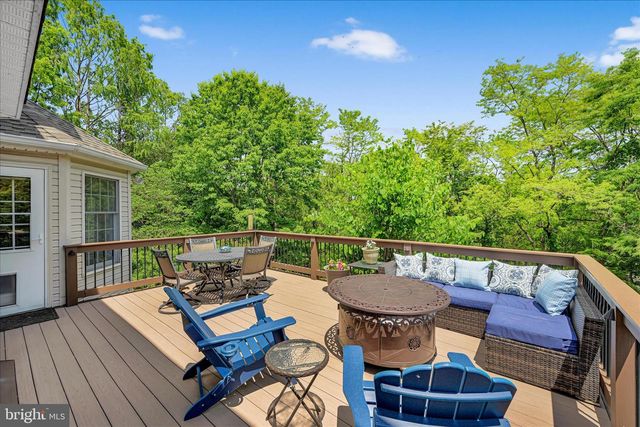 5 WOBURN ABBEY AVE, Camp Hill, PA 17011