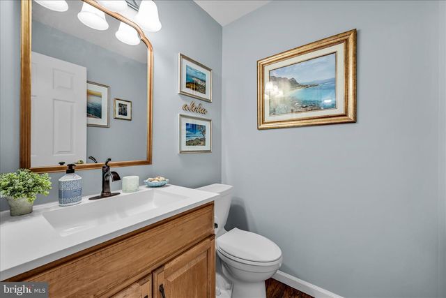 5 WOBURN ABBEY AVE, Camp Hill, PA 17011